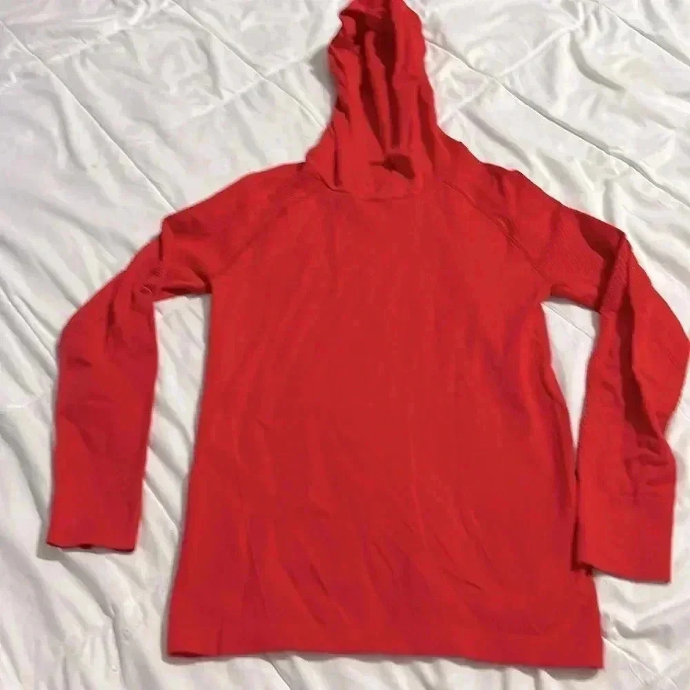 Zyia Active Hoodie Womens Small Red Hooded Activewear Lasercut Sleeve Pullover